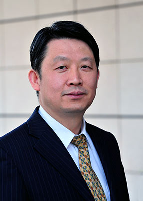 隆國(guó)強(qiáng)